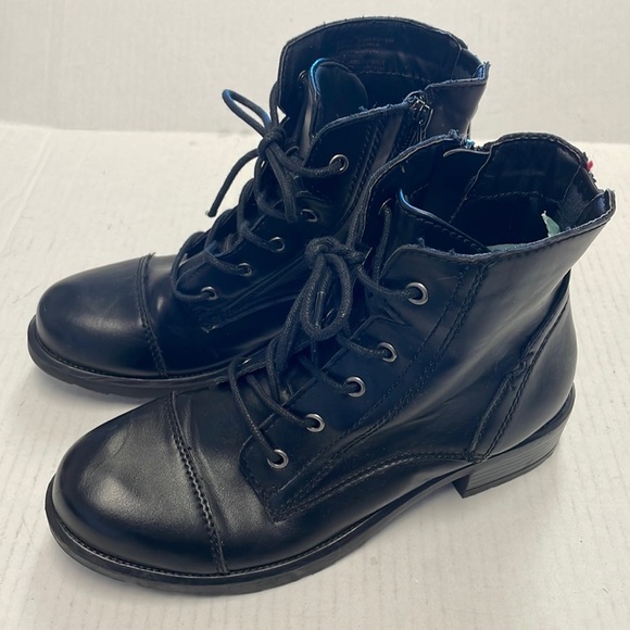 Madden Girl Darria combat boots - Picture 7 of 8
